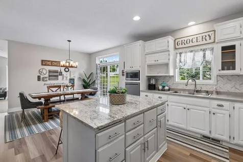 17437 Hazel Court Lakeville MN 55044