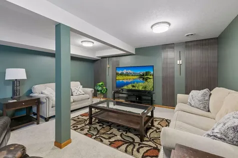 17437 Hazel Court Lakeville MN 55044