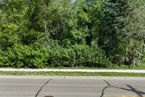 947 Stoughton Avenue Chaska MN 55318