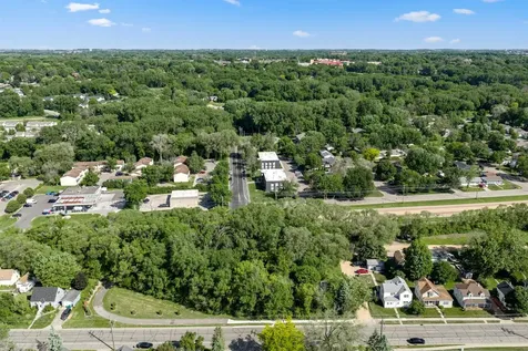 947 Stoughton Avenue Chaska MN 55318