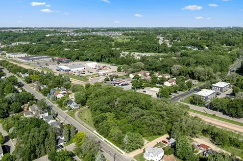 947 Stoughton Avenue Chaska MN 55318