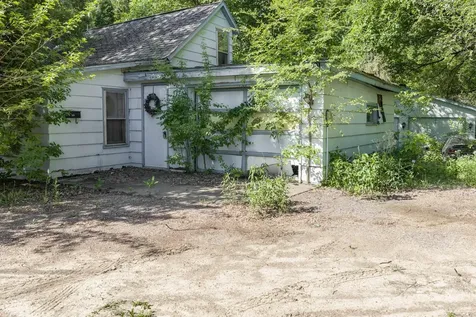 947 Stoughton Avenue Chaska MN 55318