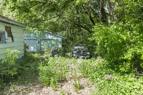 947 Stoughton Avenue Chaska MN 55318