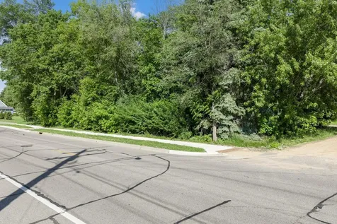 947 Stoughton Avenue Chaska MN 55318
