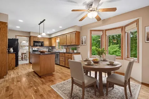 8290 W Lake Court Chanhassen MN 55317