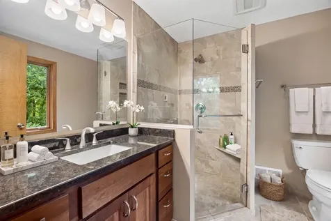 8290 W Lake Court Chanhassen MN 55317
