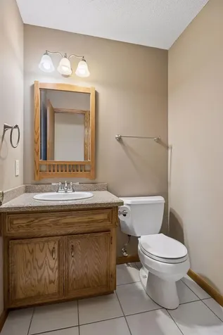 8290 W Lake Court Chanhassen MN 55317