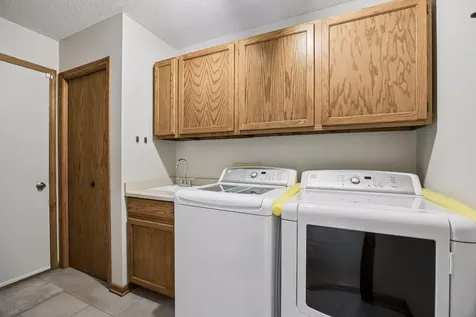 8290 W Lake Court Chanhassen MN 55317