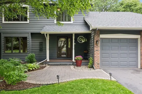 8290 W Lake Court Chanhassen MN 55317