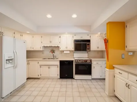 6777 W 82nd Street Bloomington MN 55438