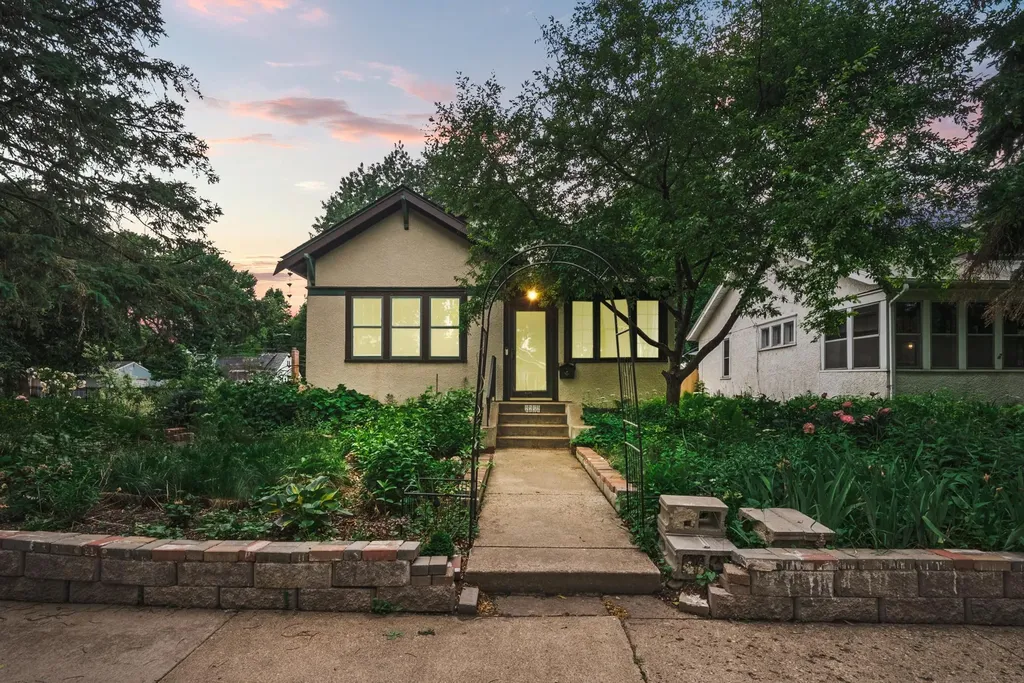 2752 41st Avenue S Minneapolis MN 55406