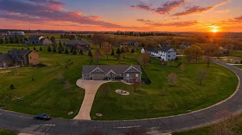 3940 Creek View Lane SW Rochester MN 55902