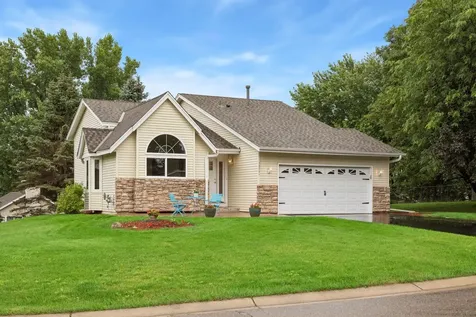 16795 Hershey Court Lakeville MN 55044