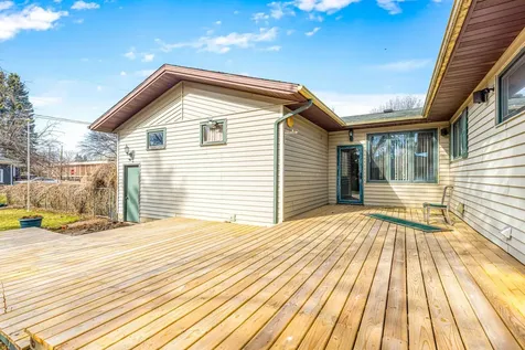 1401 5th Avenue S Moorhead MN 56560