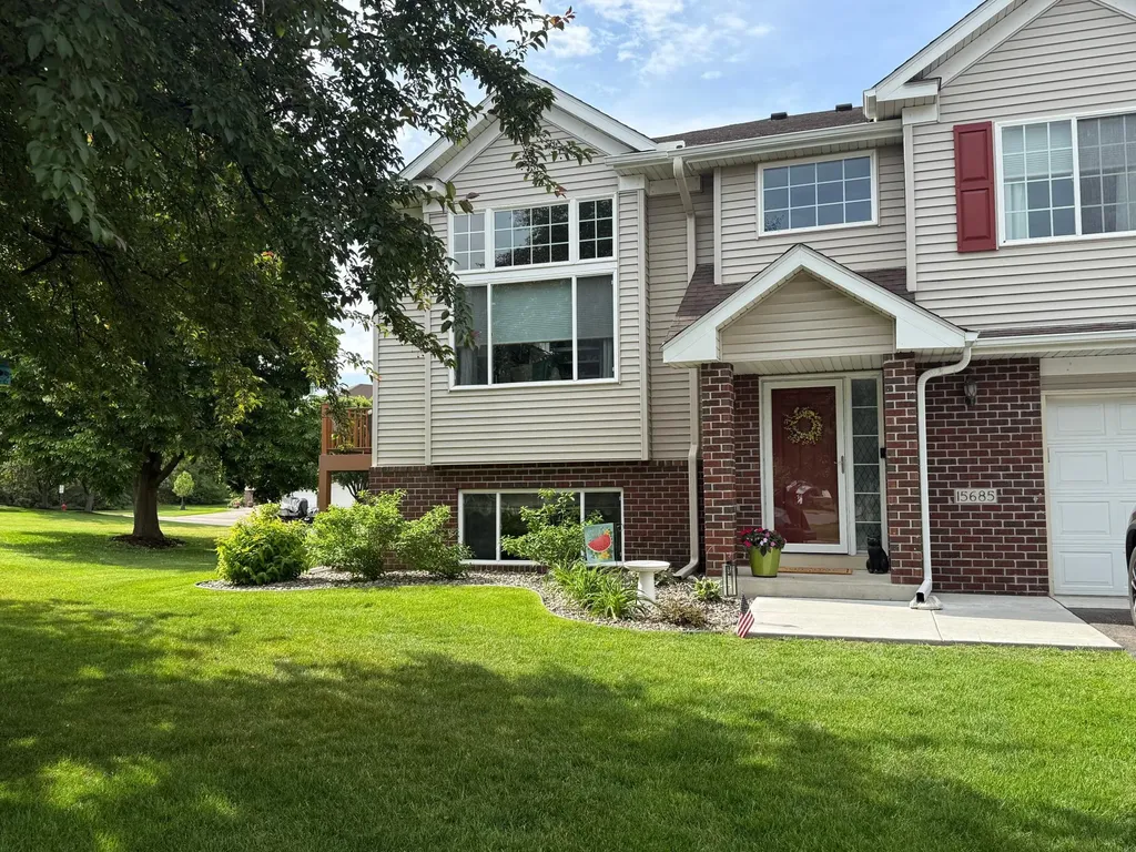 15685 Chestnut Way Rosemount MN 55068