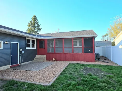 822 W Chandler Street Arlington MN 55307