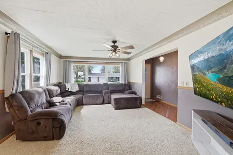 822 W Chandler Street Arlington MN 55307