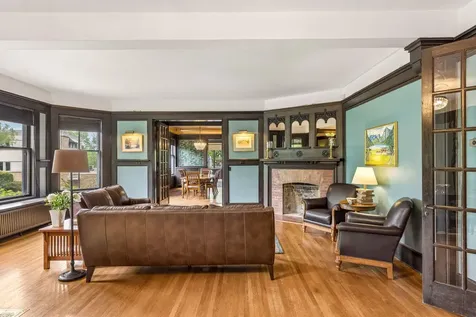 502 Grand Hill Saint Paul MN 55102