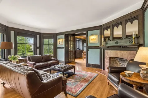 502 Grand Hill Saint Paul MN 55102
