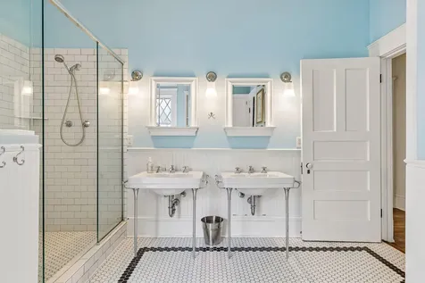 502 Grand Hill Saint Paul MN 55102