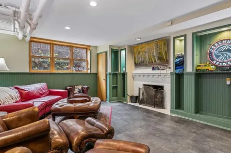 502 Grand Hill Saint Paul MN 55102