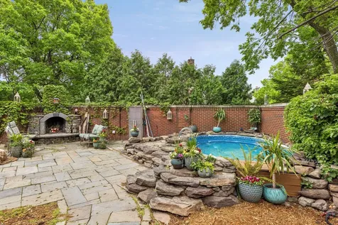 502 Grand Hill Saint Paul MN 55102