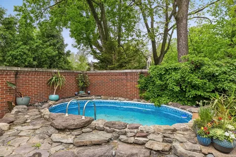 502 Grand Hill Saint Paul MN 55102