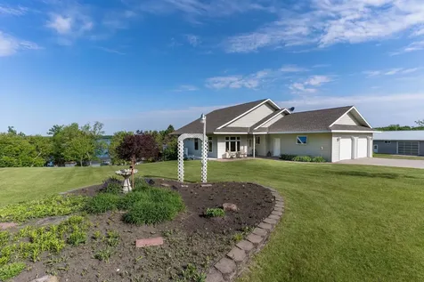 14124 E Eagle Lake Road Battle Lake MN 56515