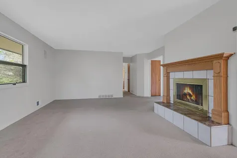 3604 Crestwood Drive NE Alexandria MN 56308