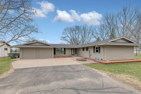 3604 Crestwood Drive NE Alexandria MN 56308