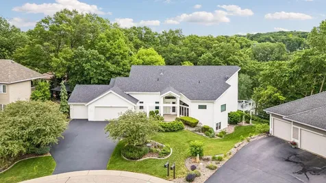 4854 Four Seasons Court Eagan MN 55122