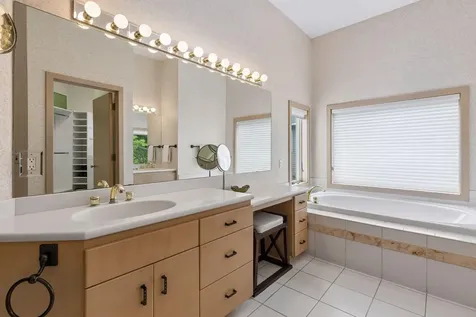 4854 Four Seasons Court Eagan MN 55122