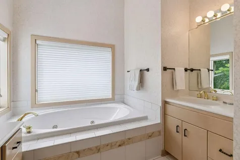 4854 Four Seasons Court Eagan MN 55122