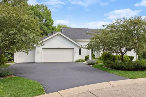 4854 Four Seasons Court Eagan MN 55122