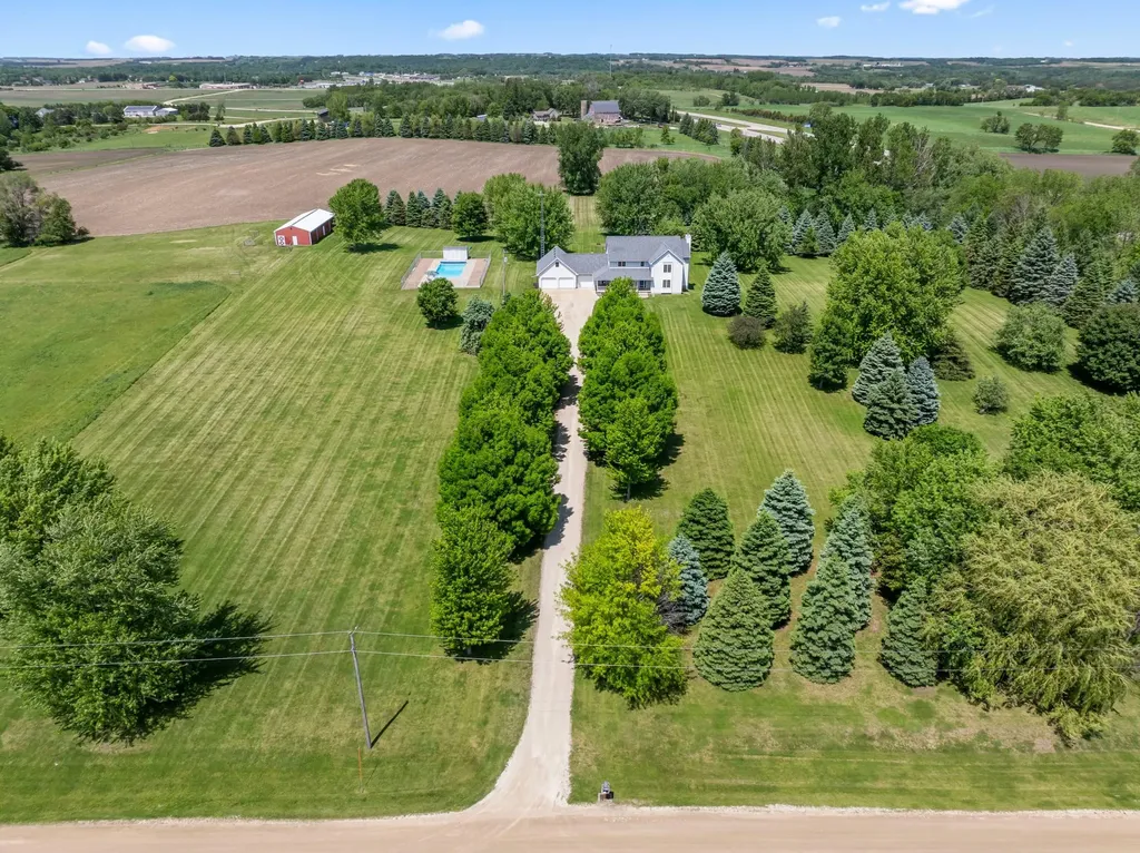 4141 90th Street NW Oronoco MN 55960