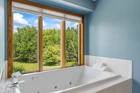 4141 90th Street NW Oronoco MN 55960