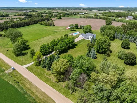 4141 90th Street NW Oronoco MN 55960