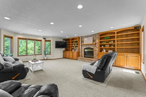 4141 90th Street NW Oronoco MN 55960
