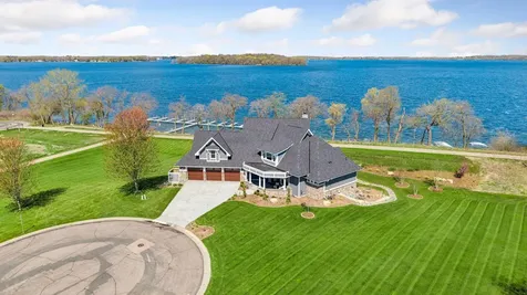 854 Beach Road Waconia MN 55387