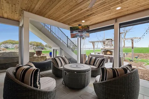 854 Beach Road Waconia MN 55387