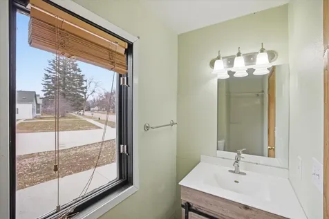 327 2nd Street NE Barnesville MN 56514