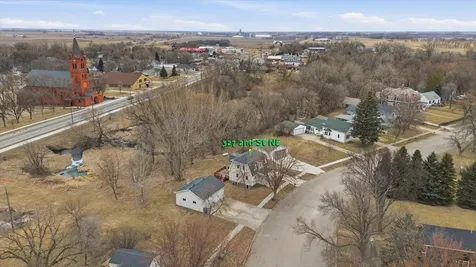 327 2nd Street NE Barnesville MN 56514