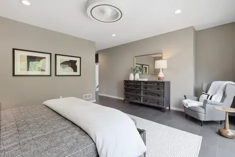 2229 Wall Street Eagan MN 55122