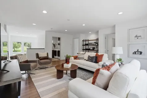 2229 Wall Street Eagan MN 55122