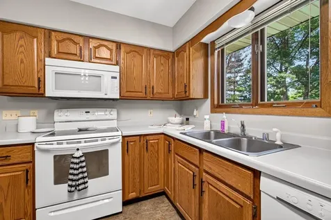 4437 Old Wells Road Eau Claire WI 54703
