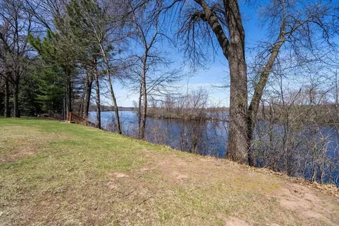 4437 Old Wells Road Eau Claire WI 54703