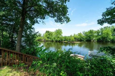 4437 Old Wells Road Eau Claire WI 54703