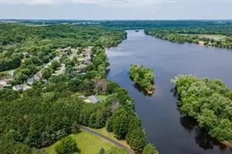 4437 Old Wells Road Eau Claire WI 54703
