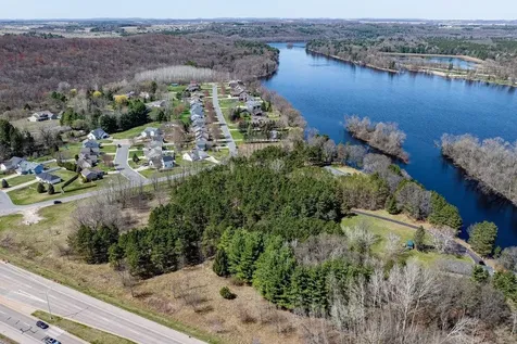 4437 Old Wells Road Eau Claire WI 54703