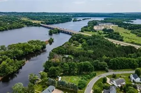 4437 Old Wells Road Eau Claire WI 54703